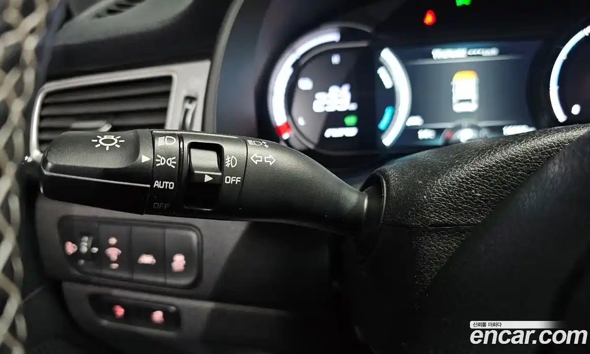 Kia Niro 2021 0.2 автомат (гидро), фото 16