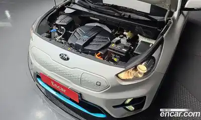 Kia Niro 2021 0.2 автомат (гидро), миниатюра 6