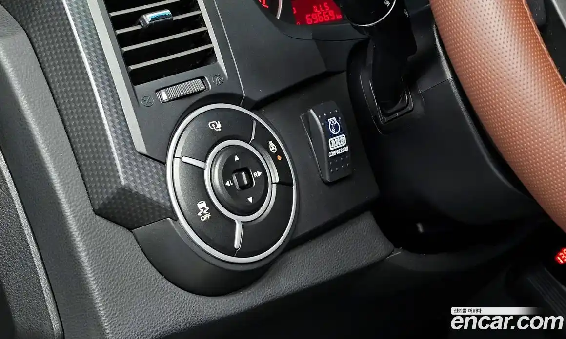 SsangYong Korando 2014 2.0 автомат (гидро), фото 16