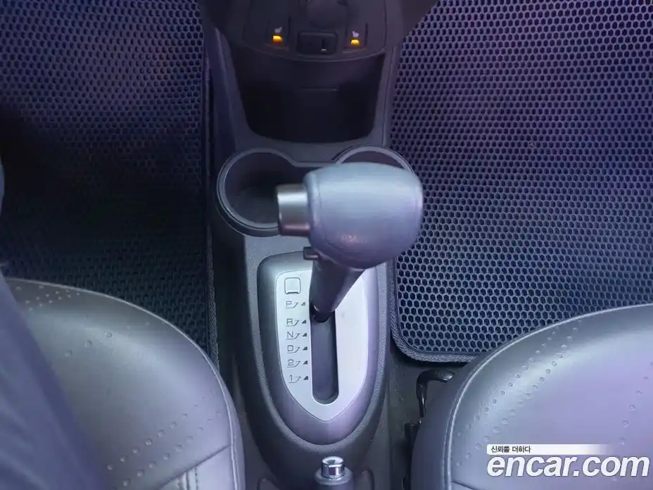 Chevrolet Spark 2013 1.0 автомат (гидро), фото 9