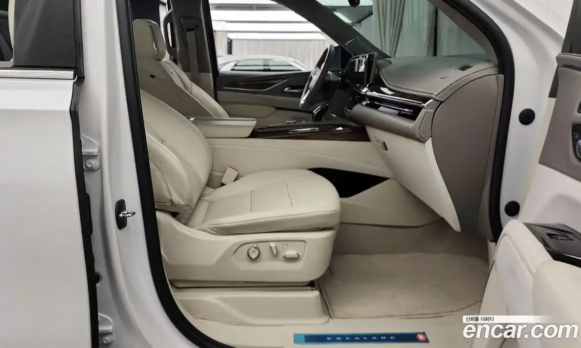 Cadillac Escalade 2023 6.2 гидро, фото 11