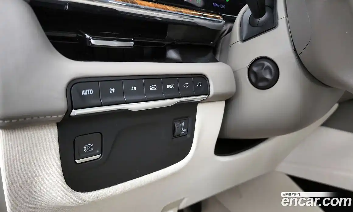 Cadillac Escalade 2023 6.2 гидро, фото 16