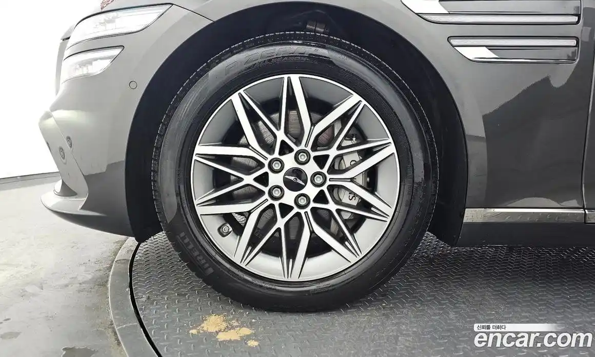 Genesis G80 2024 2.5 автомат (гидро), фото 5