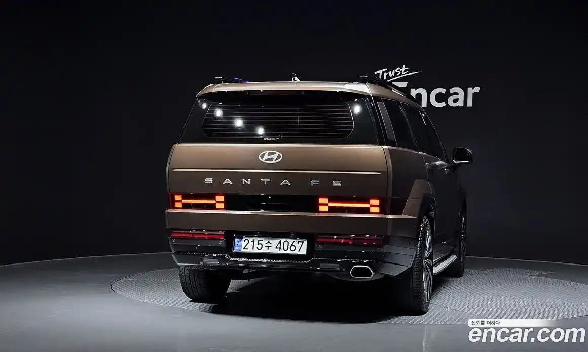 Hyundai Santa Fe 2023 2.5 автомат (гидро), фото 4