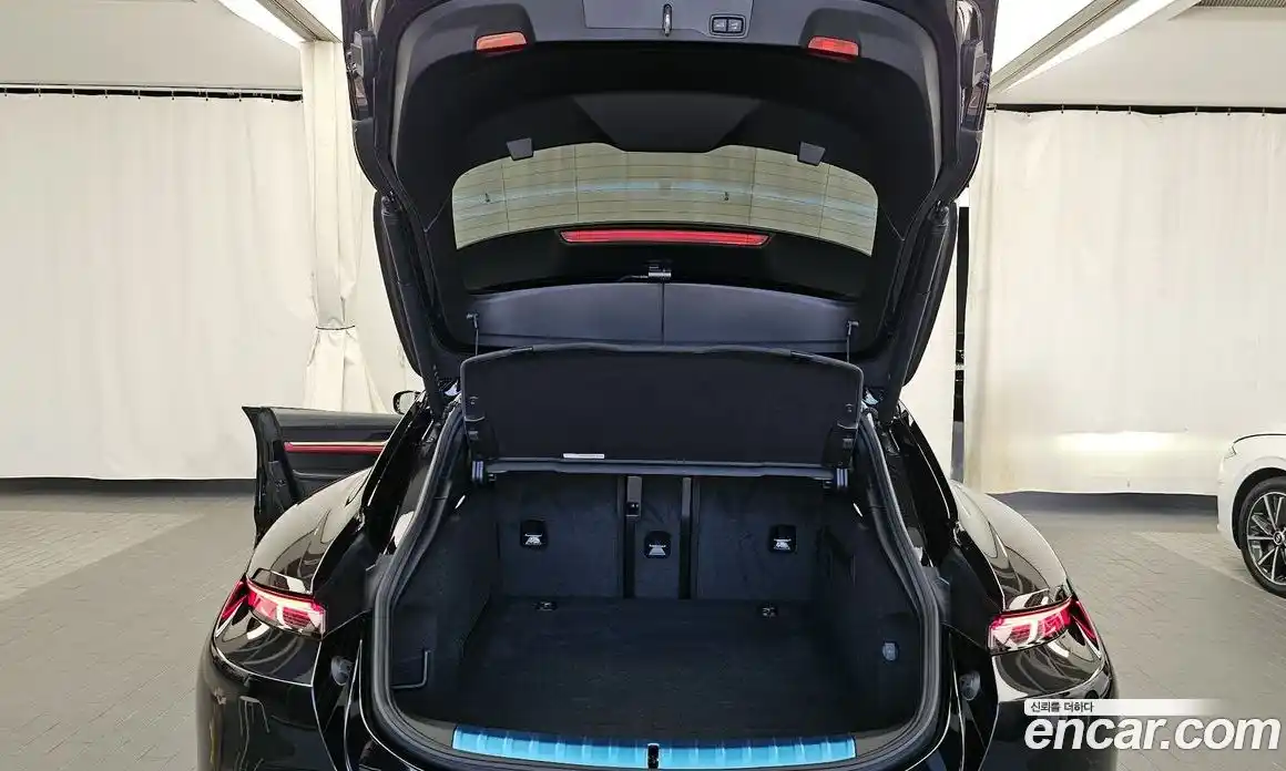 Porsche Taycan 2024 0.1 автомат (гидро), фото 20