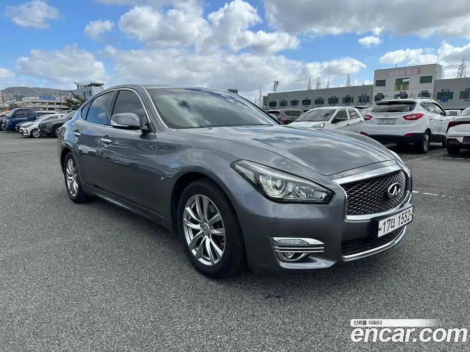 Infiniti Q70 2018 3.7 гидро, фото 4