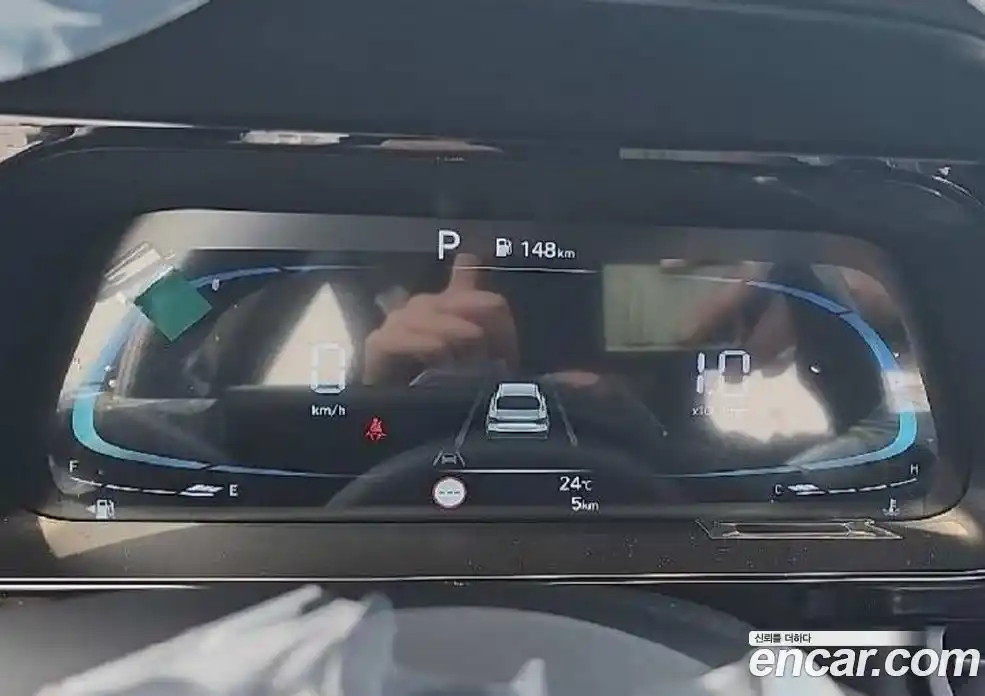 Hyundai Avante 2025 1.6 автомат (гидро), фото 7