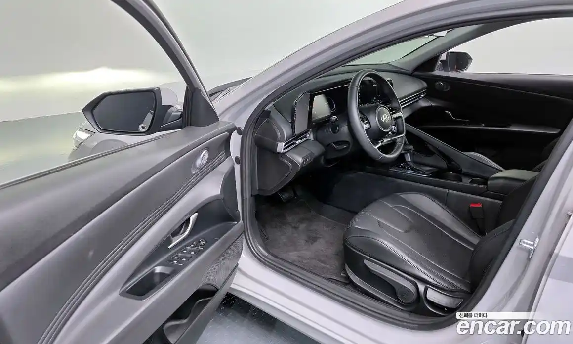 Hyundai Avante 2025 1.6 автомат (гидро), фото 13