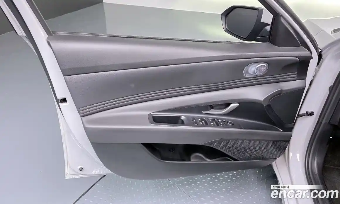 Hyundai Avante 2025 1.6 автомат (гидро), фото 14
