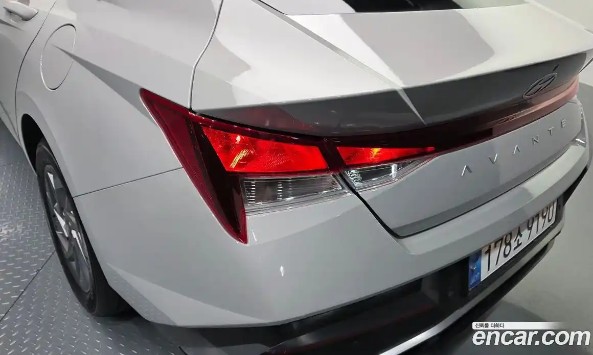 Hyundai Avante 2025 1.6 автомат (гидро), фото 9