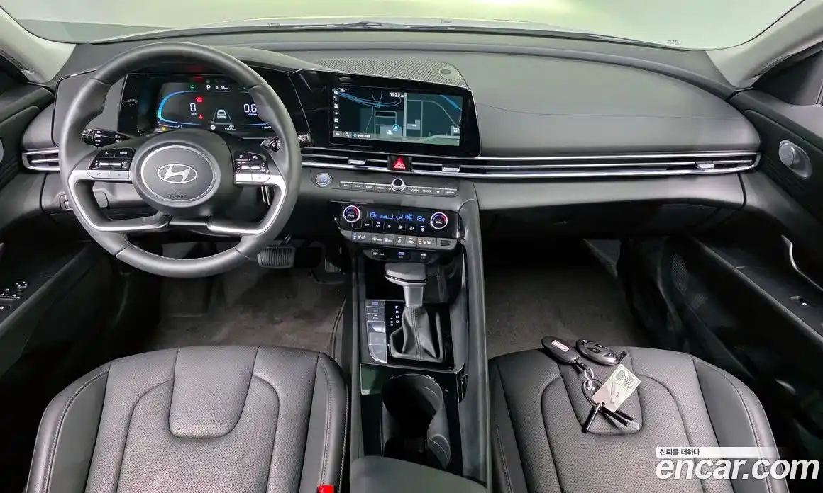Hyundai Avante 2025 1.6 автомат (гидро), фото 10