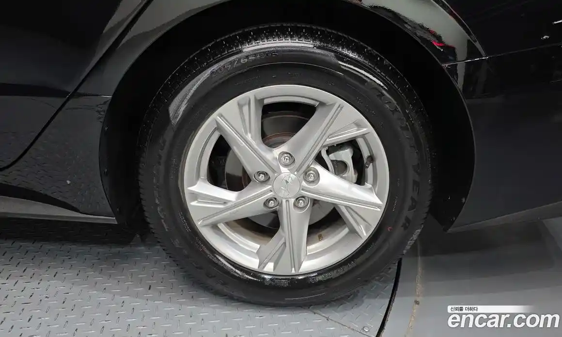Hyundai Sonata 2019 2.0 автомат (гидро), фото 7