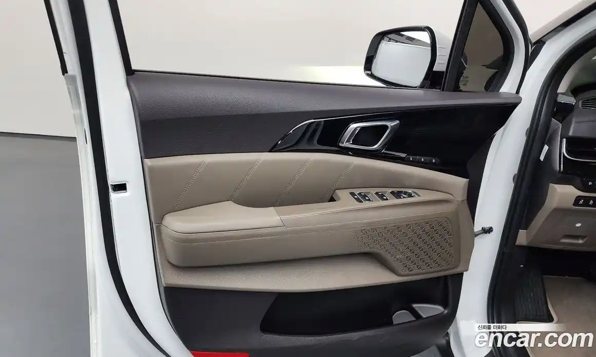 Kia Carnival 2025 2.2 автомат (гидро), фото 15