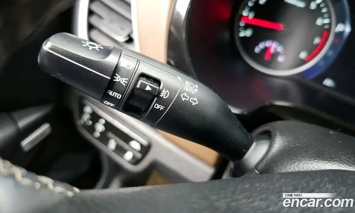 Kia Seltos 2019 1.6 автомат (гидро), фото 29