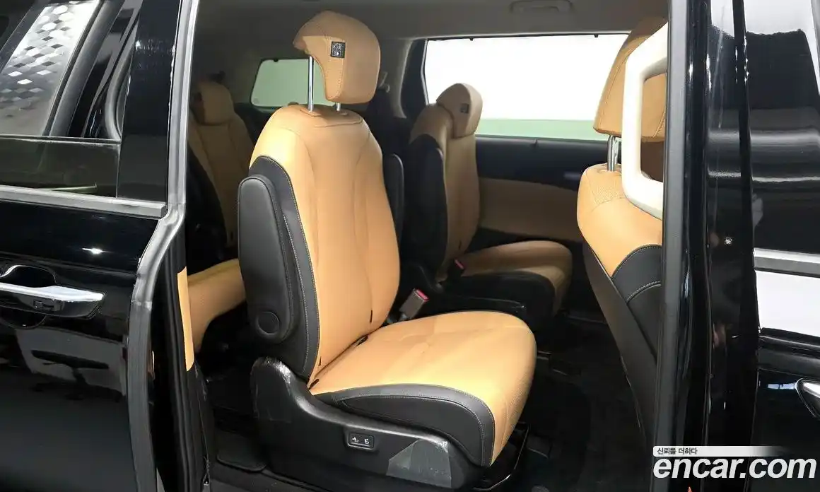 Kia Carnival 2022 2.2 автомат (гидро), фото 17
