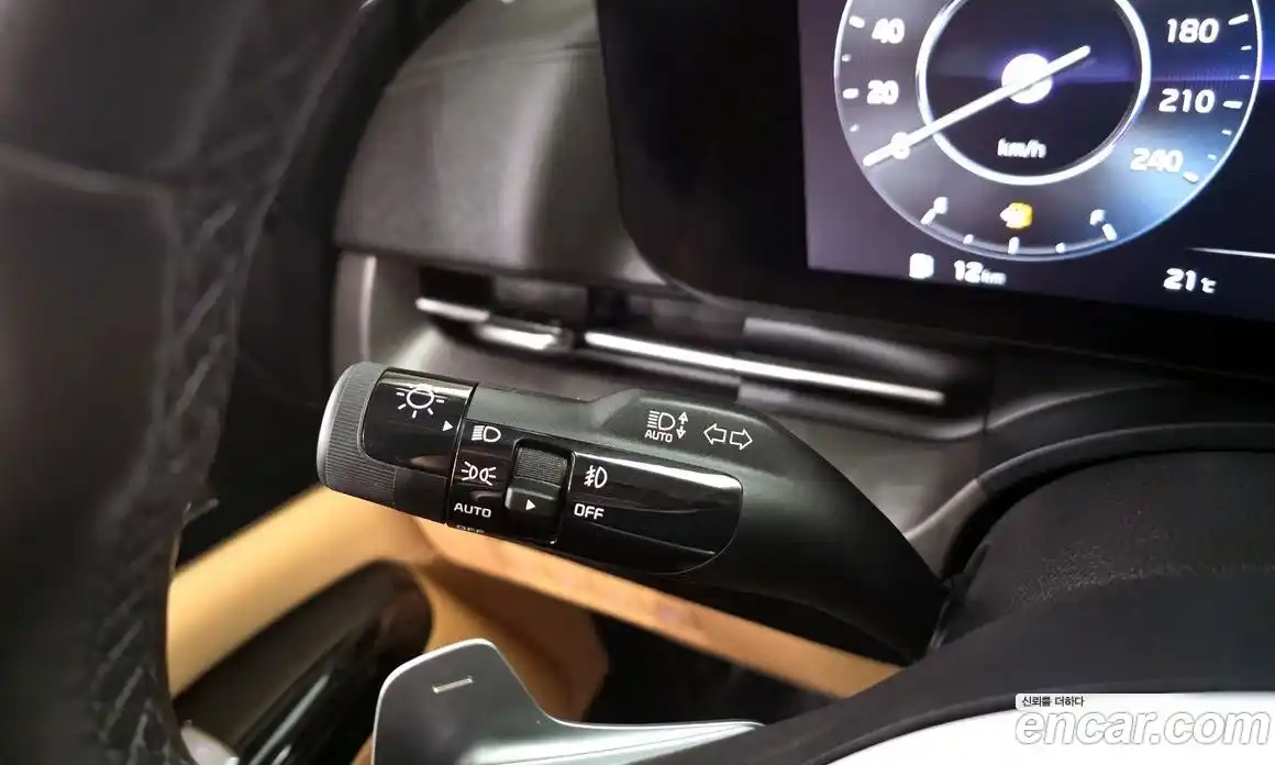 Kia Carnival 2022 2.2 автомат (гидро), фото 23