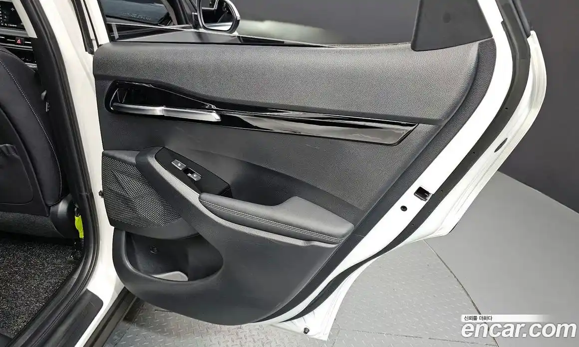 Kia Seltos 2025 1.6 автомат (гидро), фото 15