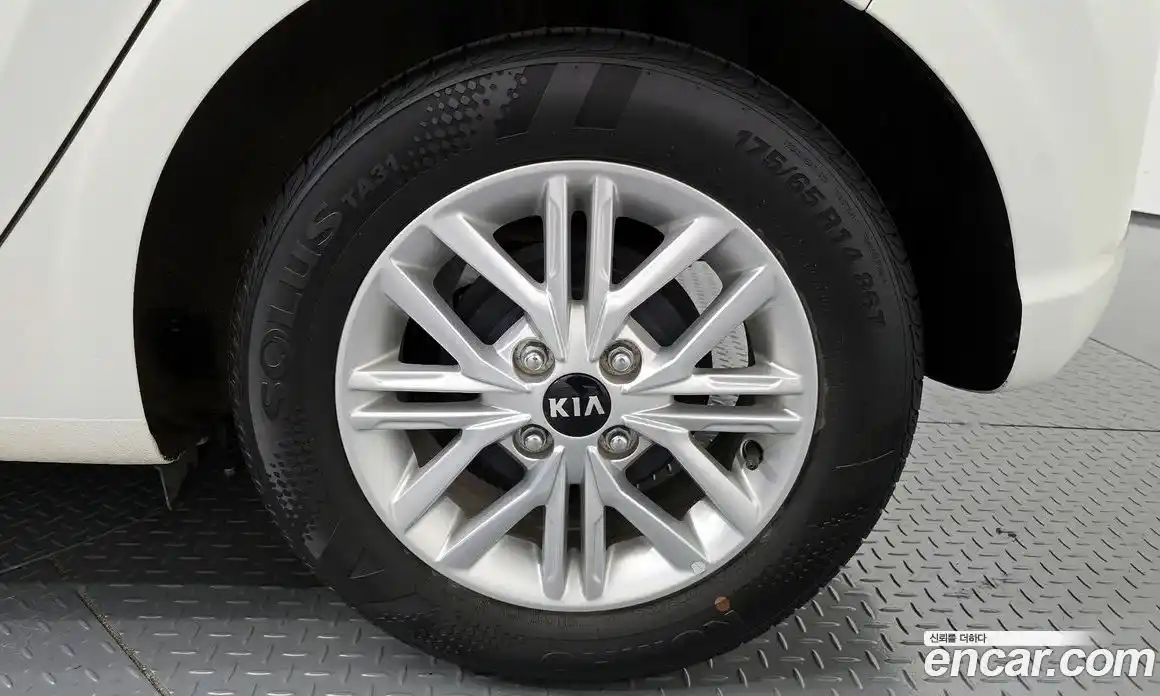 Kia Morning 2020 1.0 автомат (гидро), фото 7