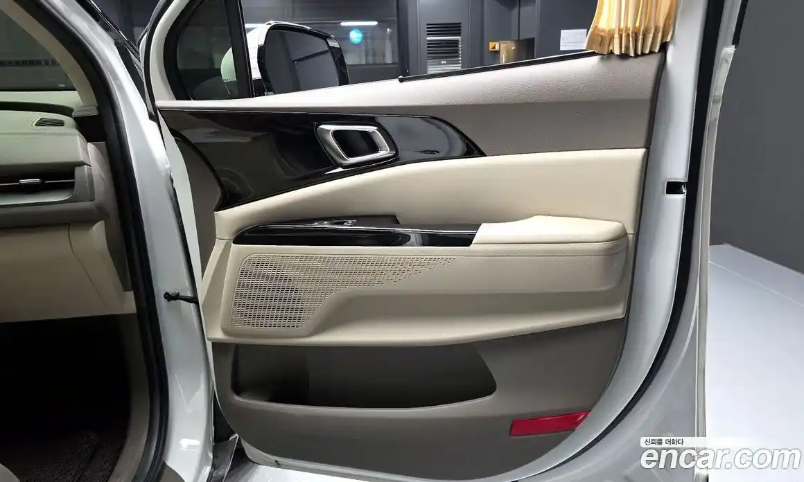 Kia Carnival 2022 3.5 автомат (гидро), фото 14