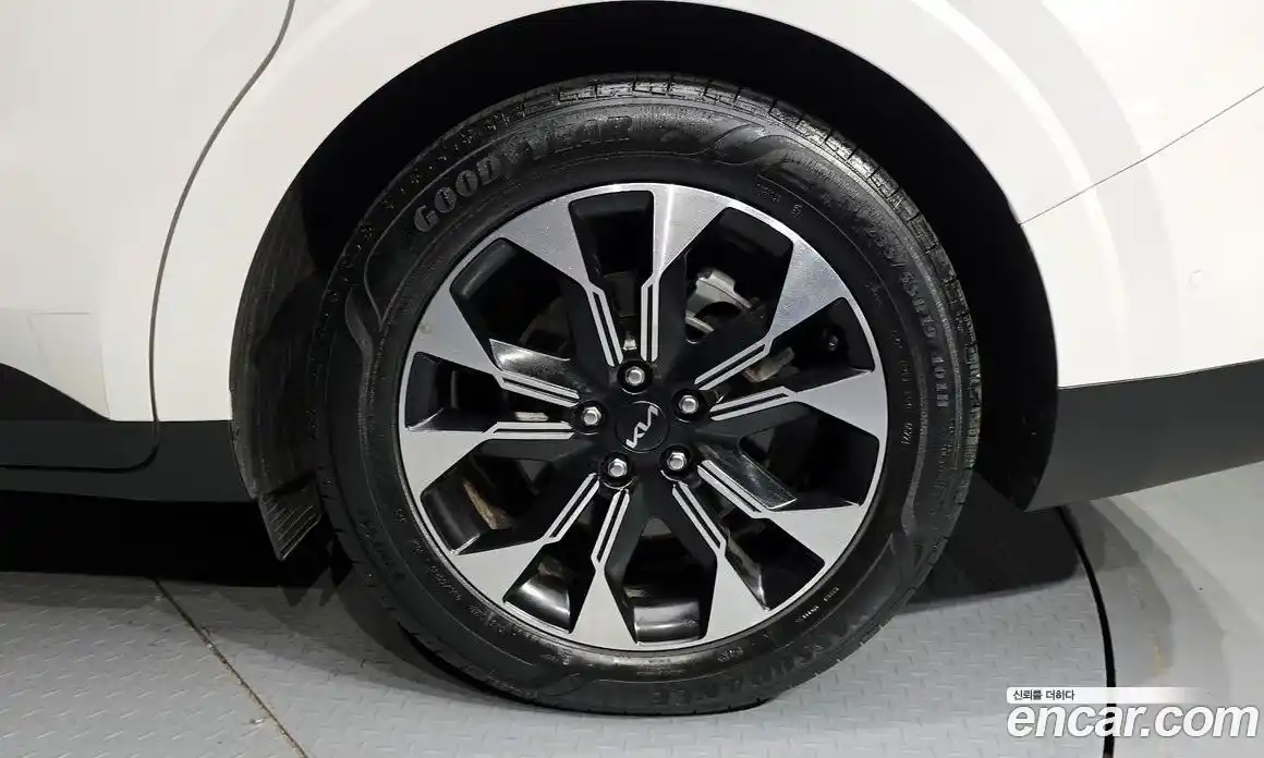 Kia Carnival 2022 3.5 автомат (гидро), фото 7