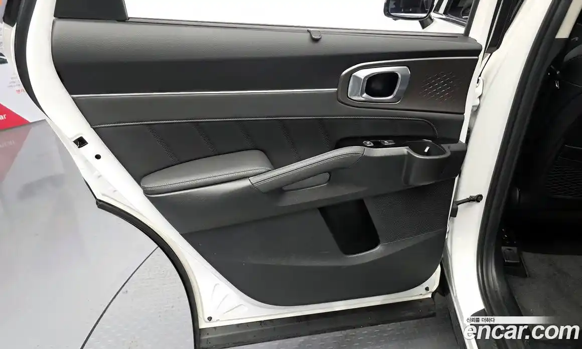 Kia Sorento 2023 2.5 автомат (гидро), фото 14