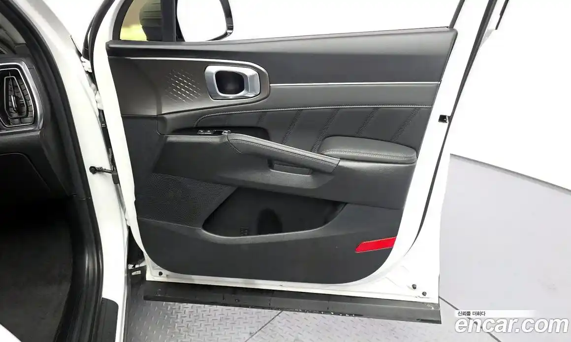 Kia Sorento 2023 2.5 автомат (гидро), фото 15