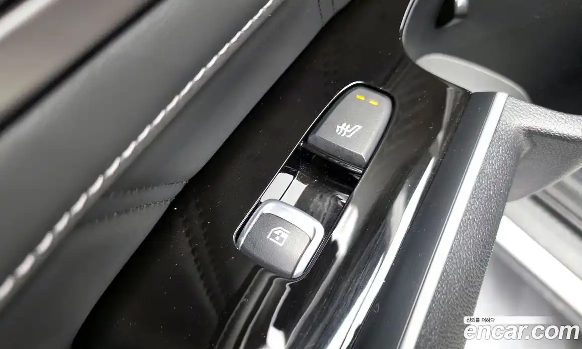 Kia Sorento 2023 2.5 автомат (гидро), фото 35