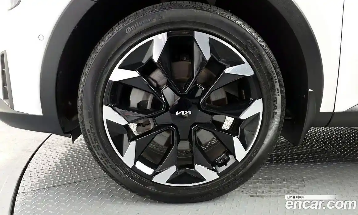 Kia Sorento 2023 2.5 автомат (гидро), фото 5
