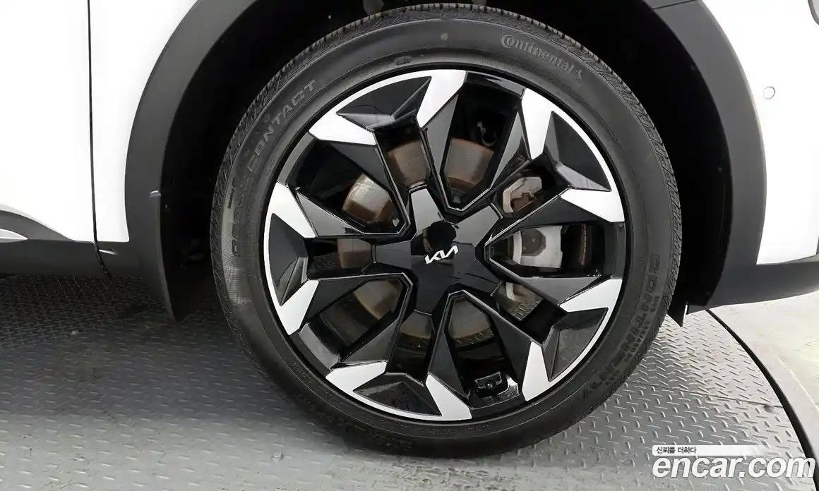 Kia Sorento 2023 2.5 автомат (гидро), фото 7