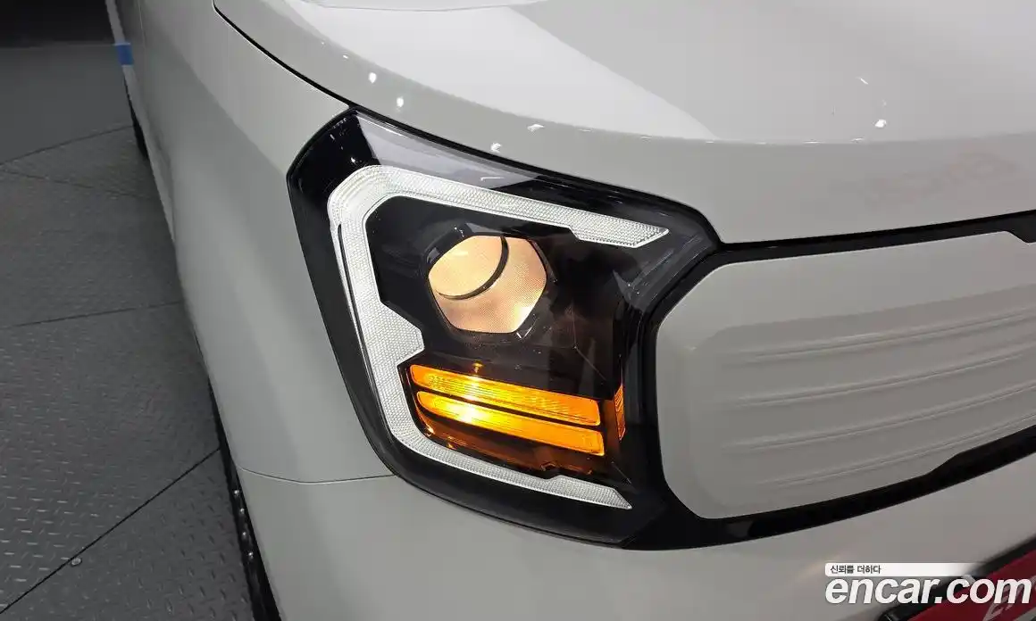 Kia Ray 2023 1.0 автомат (гидро), фото 8