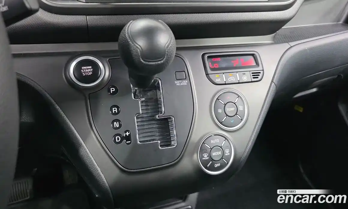 Kia Ray 2024 1.0 автомат (гидро), фото 9