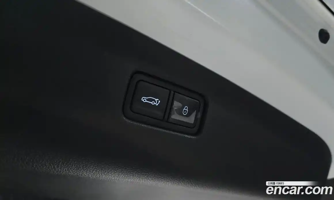Genesis GV70 2023 2.5 автомат (гидро), фото 24