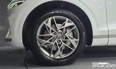 Genesis GV70 2023 2.5 автомат (гидро), миниатюра 4