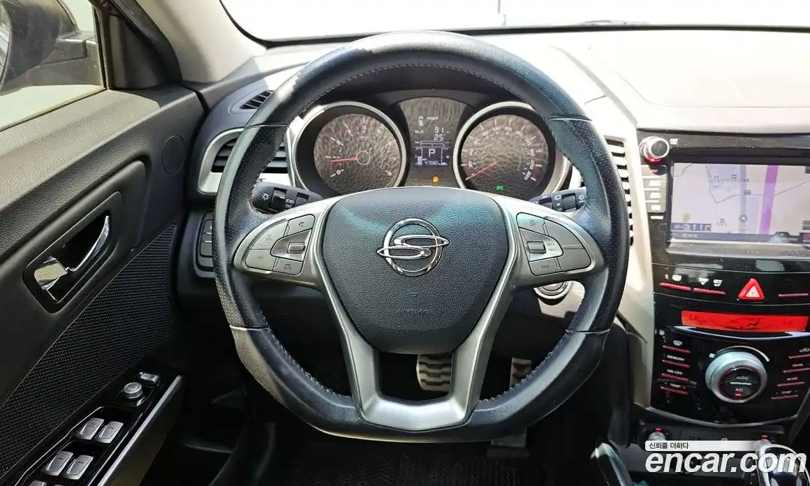 SsangYong TIBOLI 2015 1.6 автомат (гидро), фото 12