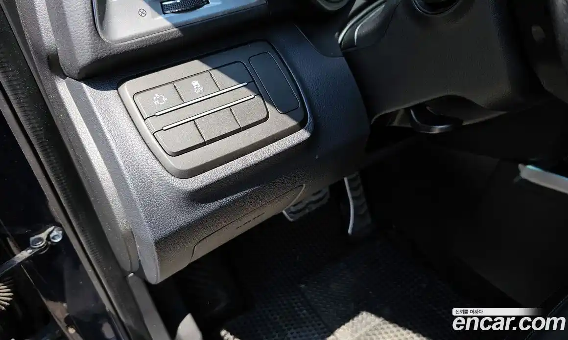 SsangYong TIBOLI 2015 1.6 автомат (гидро), фото 14