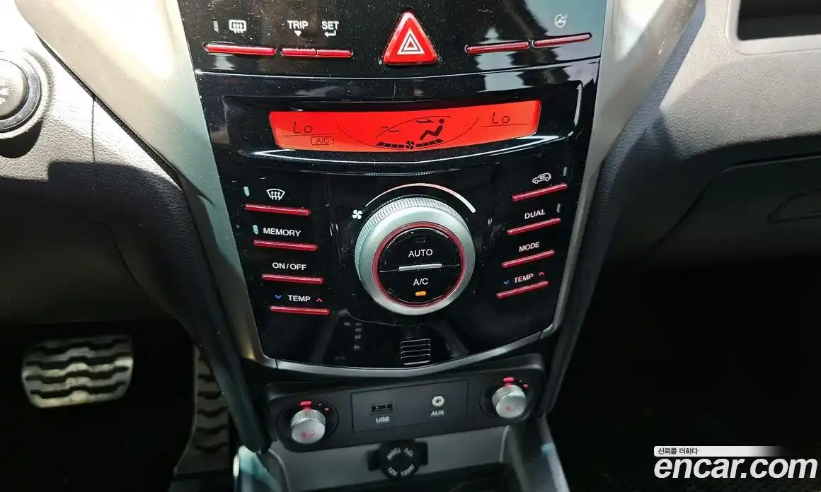 SsangYong TIBOLI 2015 1.6 автомат (гидро), фото 16