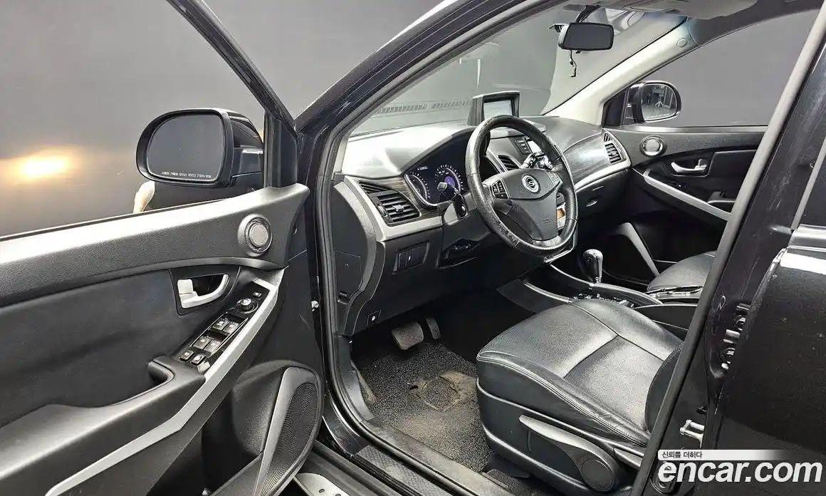 SsangYong Korando 2014 2.0 автомат (гидро), фото 10