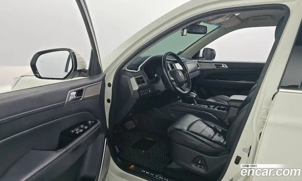 SsangYong Rexton 2017 2.2 автомат (гидро), фото 10