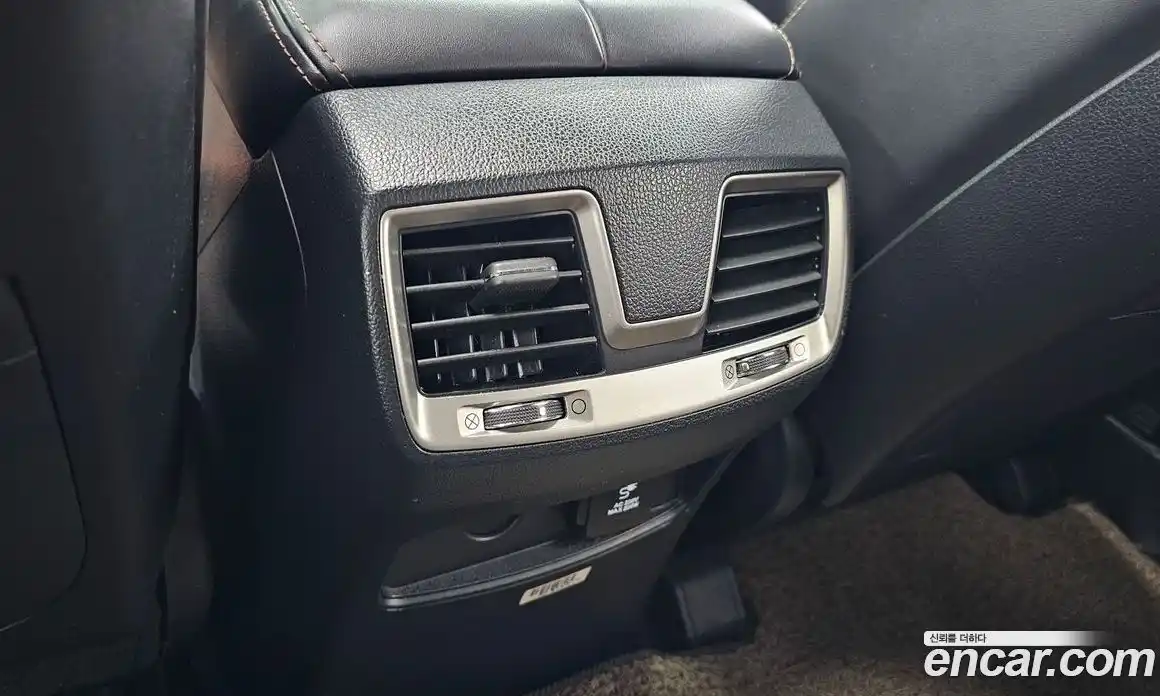SsangYong Rexton 2017 2.2 автомат (гидро), фото 18