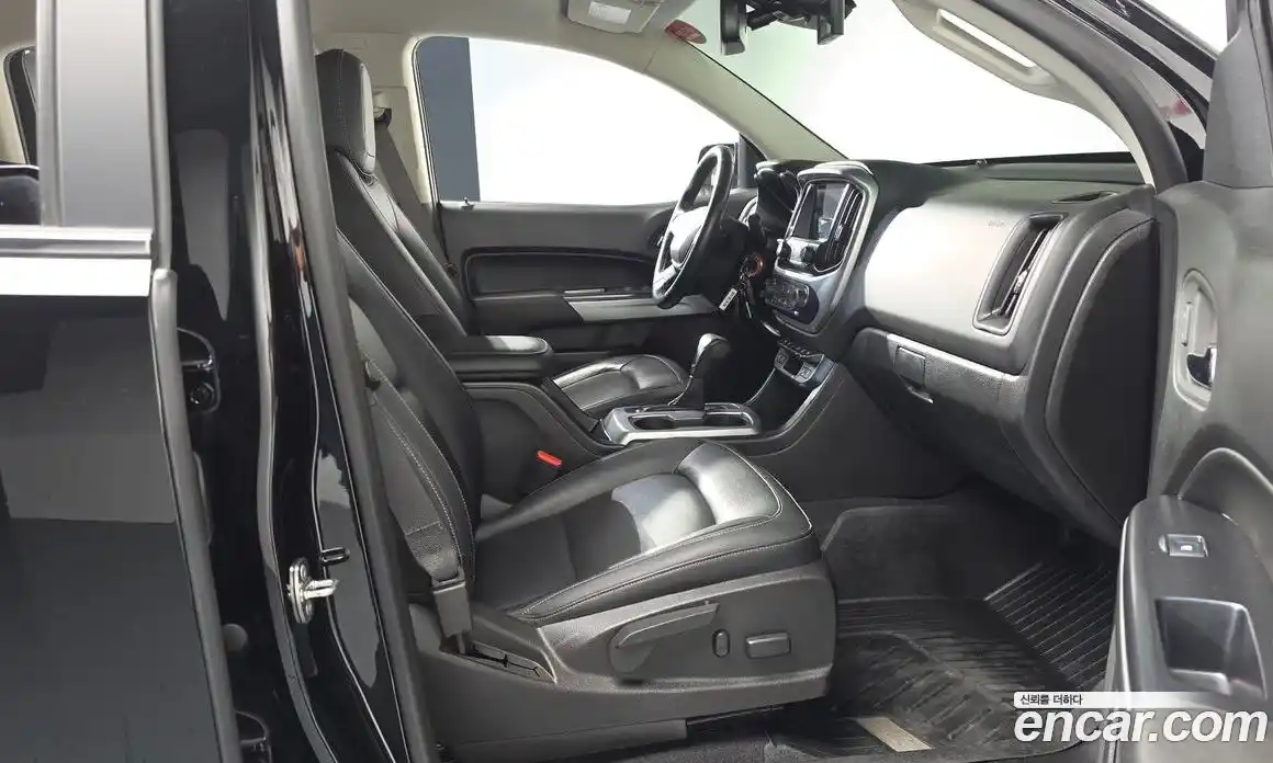 Chevrolet Colorado 2020 3.6 автомат (гидро), фото 16