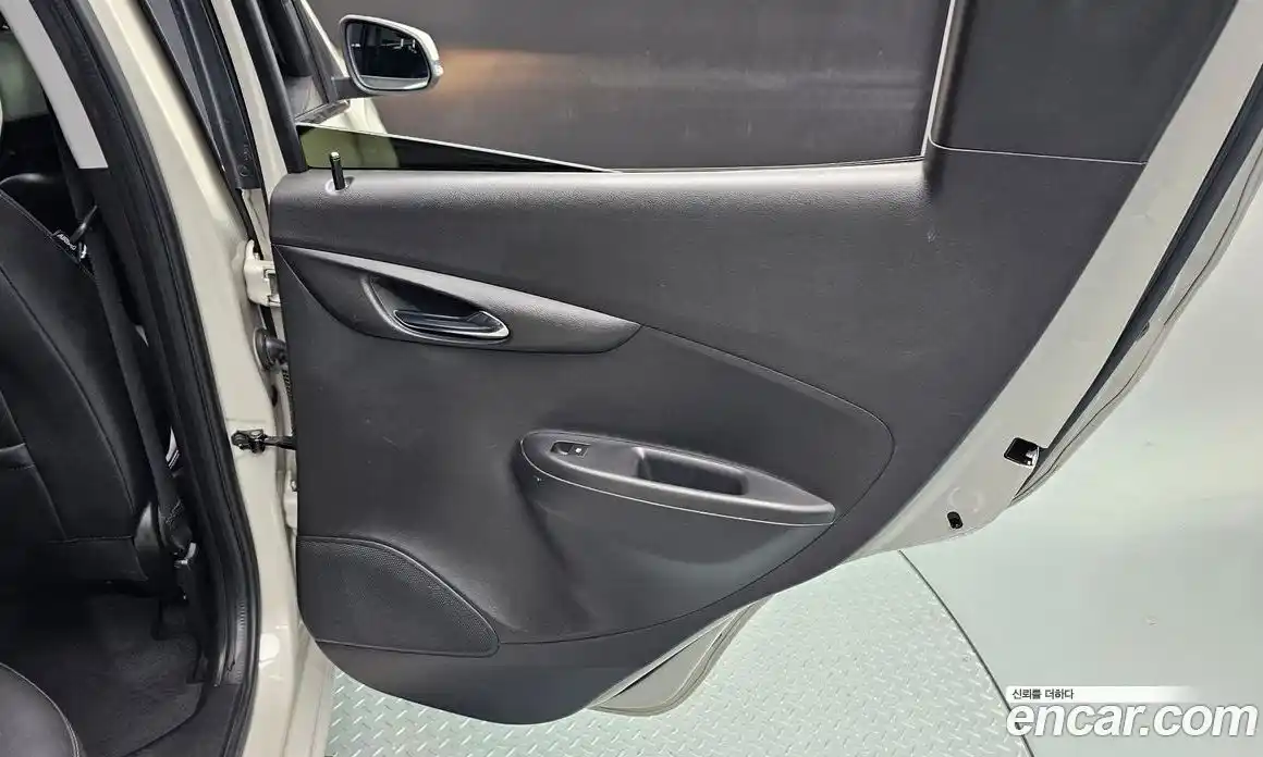 Chevrolet Spark 2019 1.0 автомат (гидро), фото 15