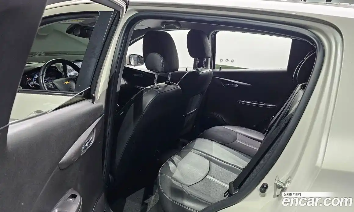 Chevrolet Spark 2019 1.0 автомат (гидро), фото 17