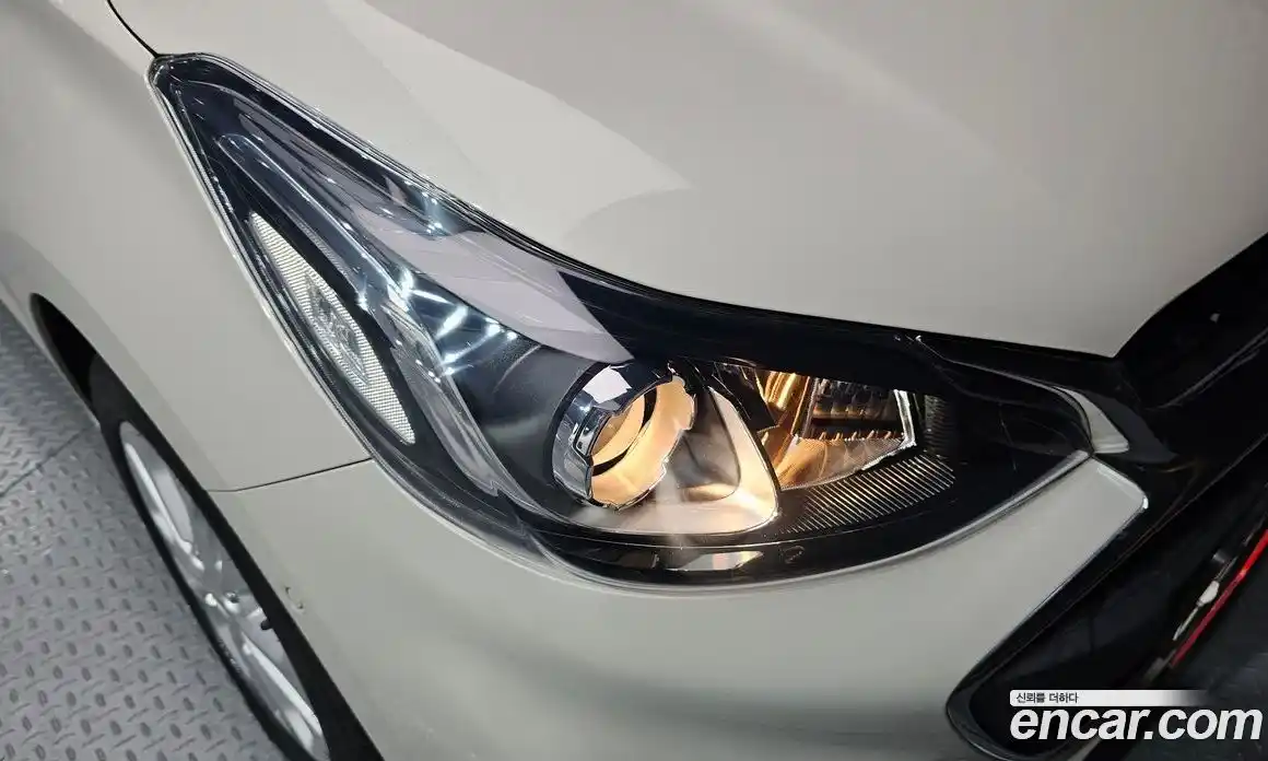 Chevrolet Spark 2019 1.0 автомат (гидро), фото 8