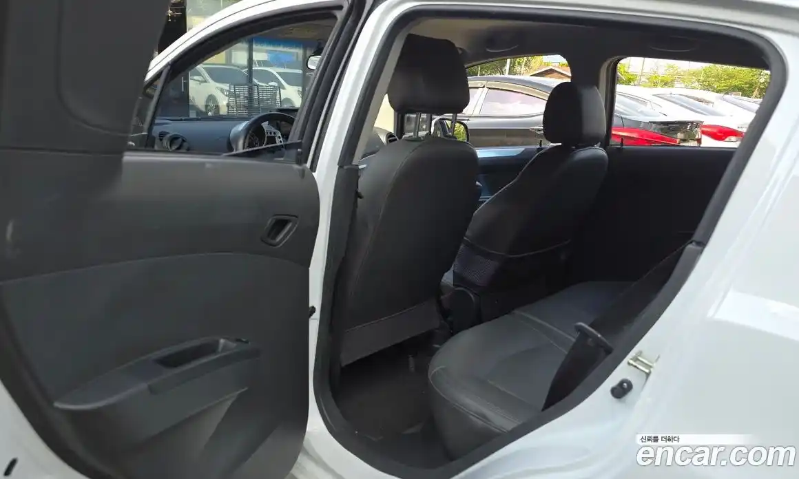 Chevrolet Spark 2013 1.0 автомат (гидро), фото 16