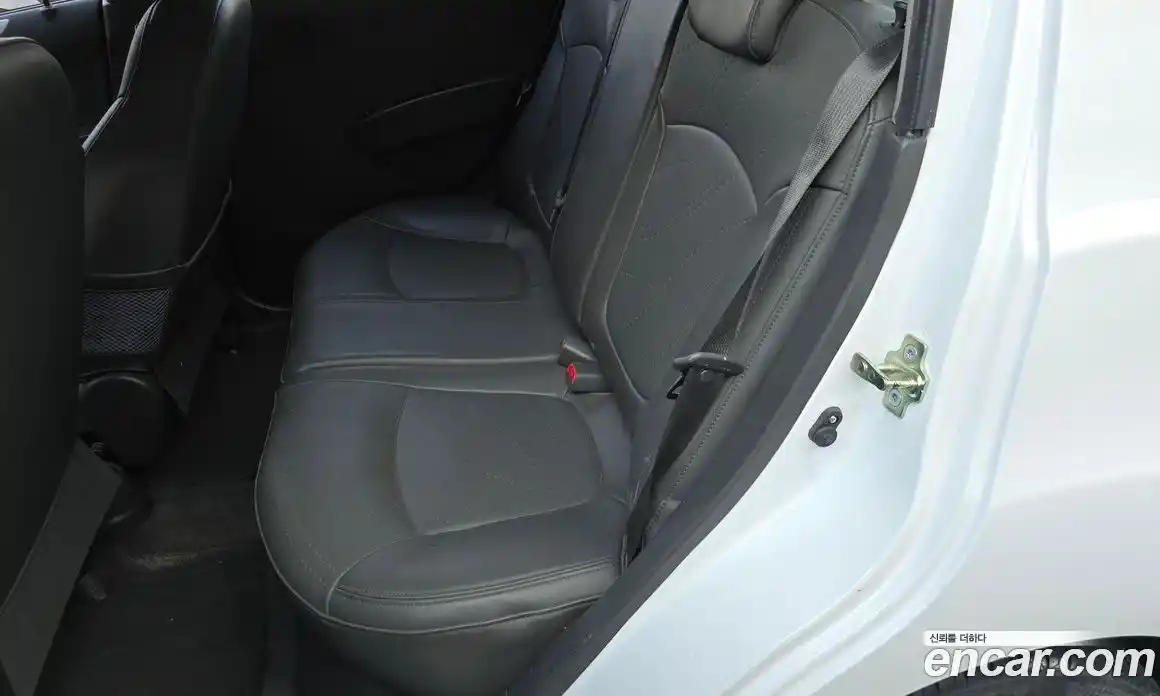 Chevrolet Spark 2013 1.0 автомат (гидро), фото 30