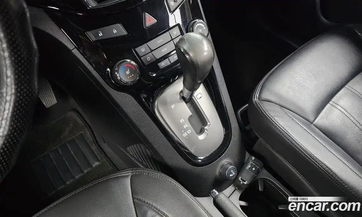 Chevrolet Orlando 2012 2.0 автомат (гидро), фото 12