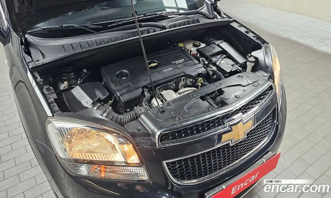 Chevrolet Orlando 2012 2.0 автомат (гидро), фото 6