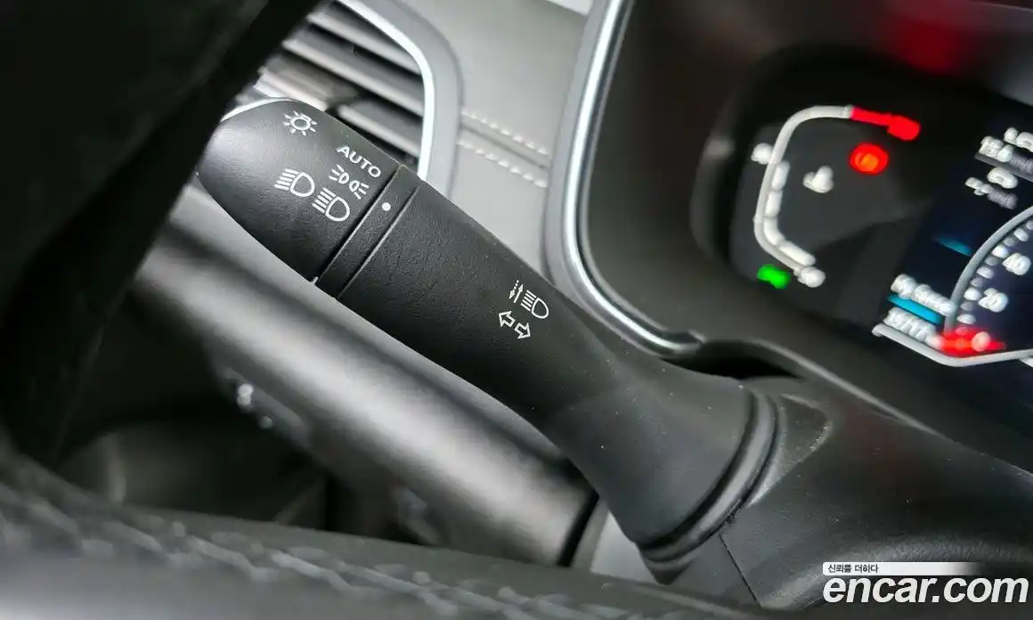 Renault SM6 2024 1.3 гидро, фото 28