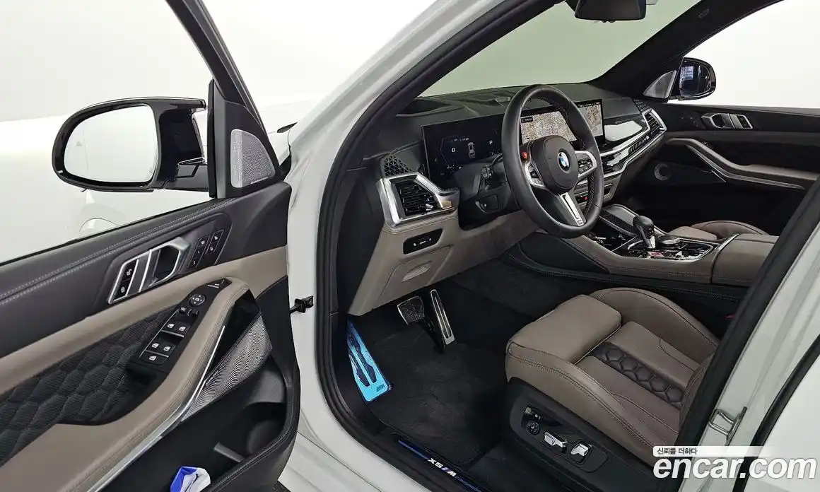 BMW X5M 2025 4.4 автомат (гидро), фото 13