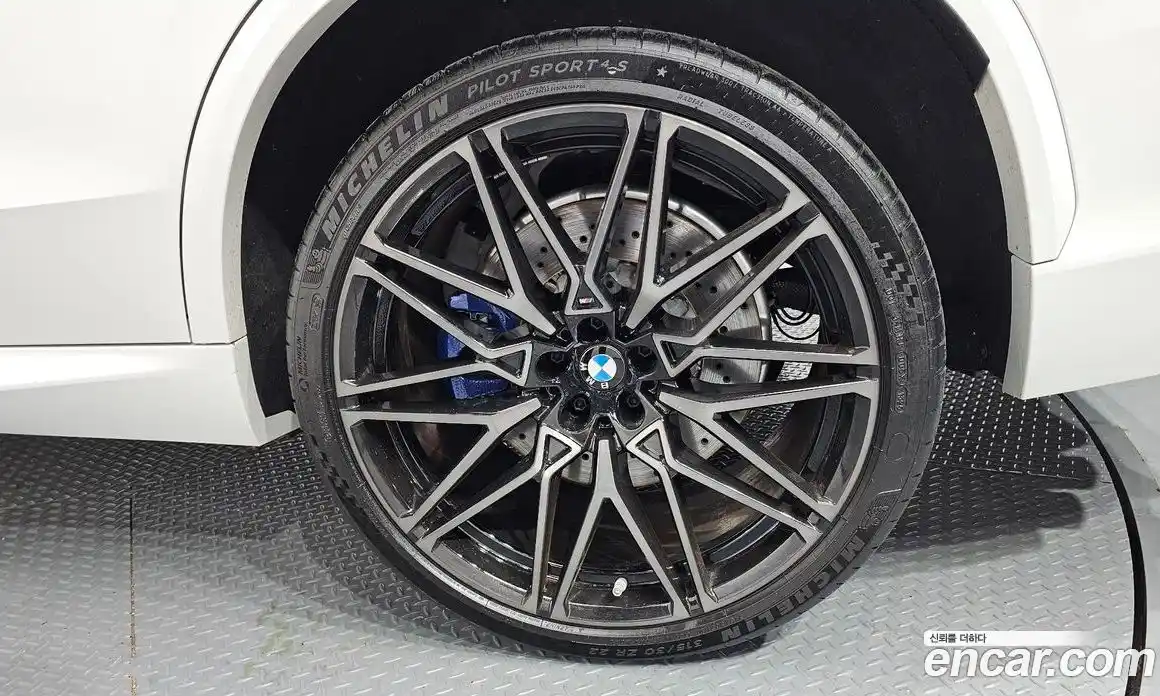 BMW X5M 2025 4.4 автомат (гидро), фото 7
